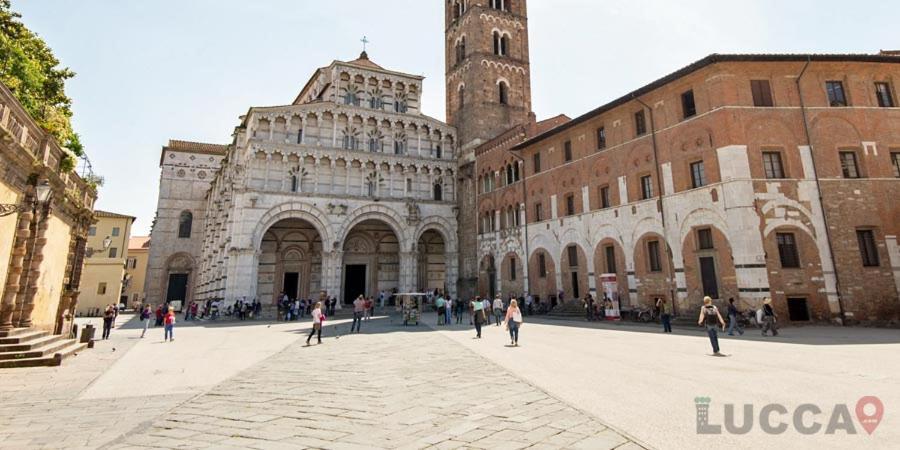 Villa Gem In The City Center Of Lucca With Air Conditioning - Exclusive Ground Floor House Inside The Walls Close To Botanical Garden And Piazza San Martino Extérieur photo