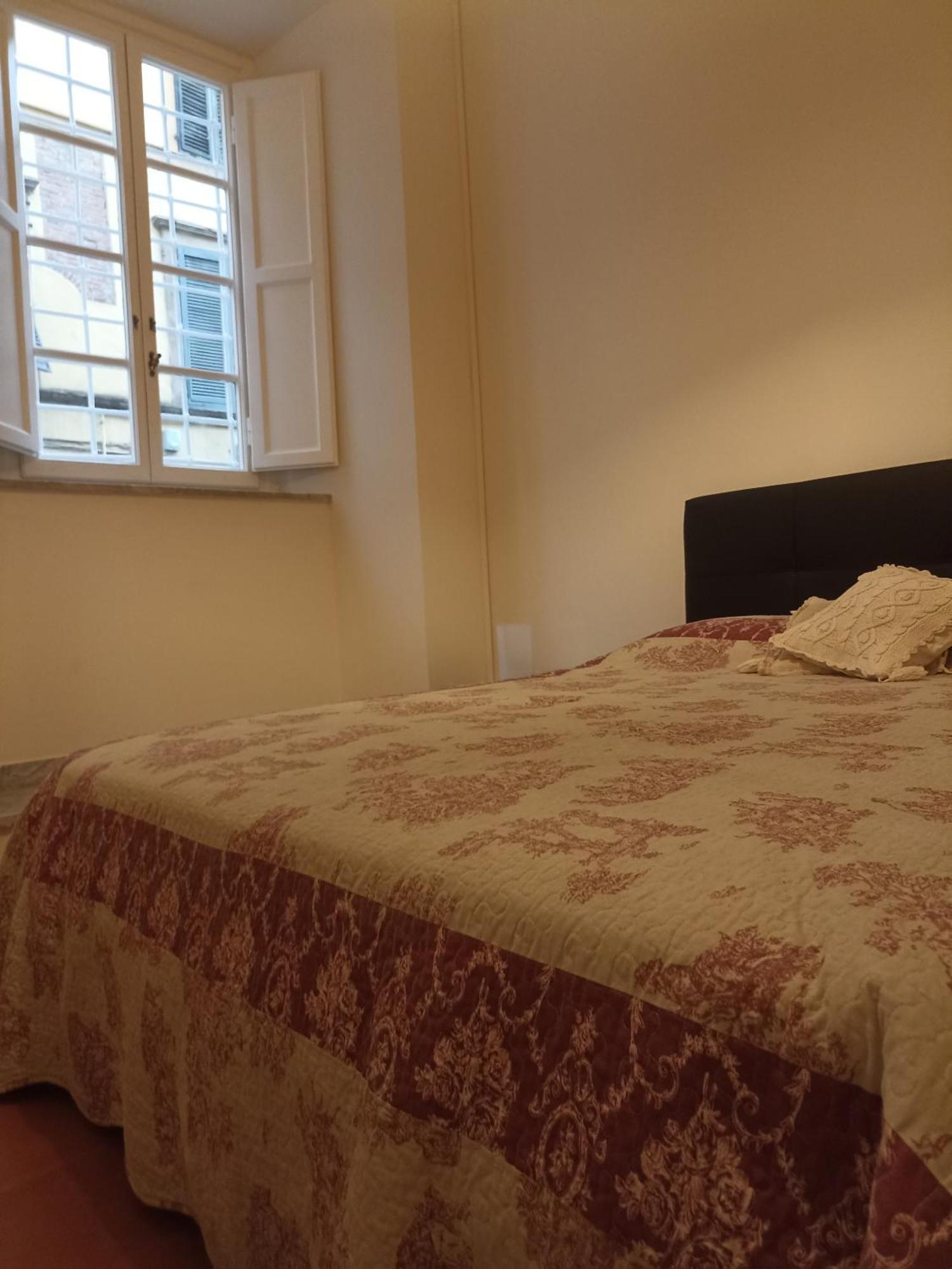 Villa Gem In The City Center Of Lucca With Air Conditioning - Exclusive Ground Floor House Inside The Walls Close To Botanical Garden And Piazza San Martino Extérieur photo