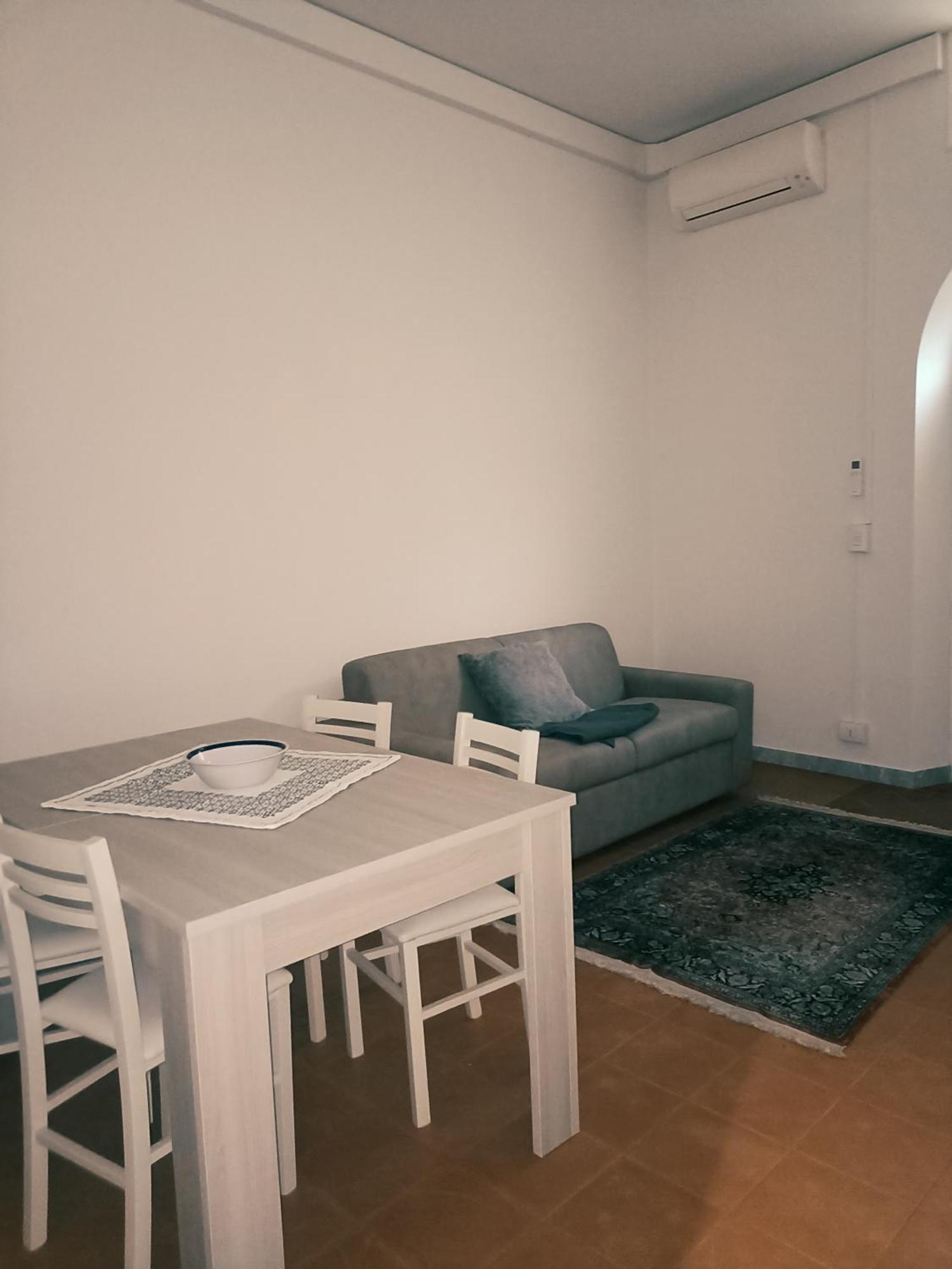 Villa Gem In The City Center Of Lucca With Air Conditioning - Exclusive Ground Floor House Inside The Walls Close To Botanical Garden And Piazza San Martino Extérieur photo